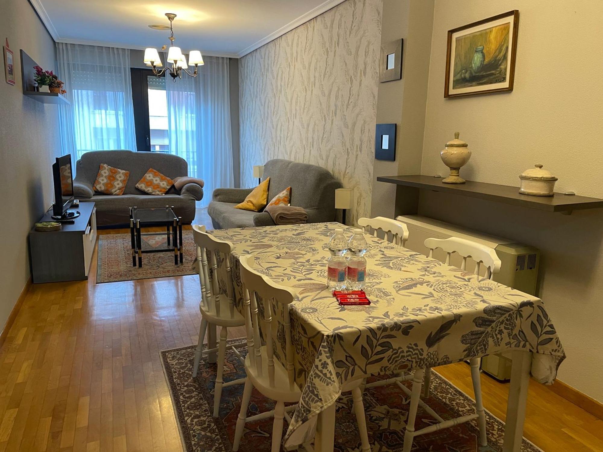 Apartamento Piso Centrico Con Plaza De Garaje Ponferrada Exterior foto